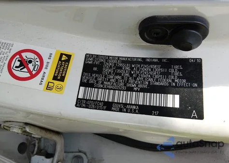 2010 Toyota Highlander Base V6 z USA, uszkodzony, nr VIN 5TDBK3EH8AS025293